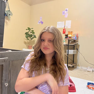 Meet your Posher, Ella